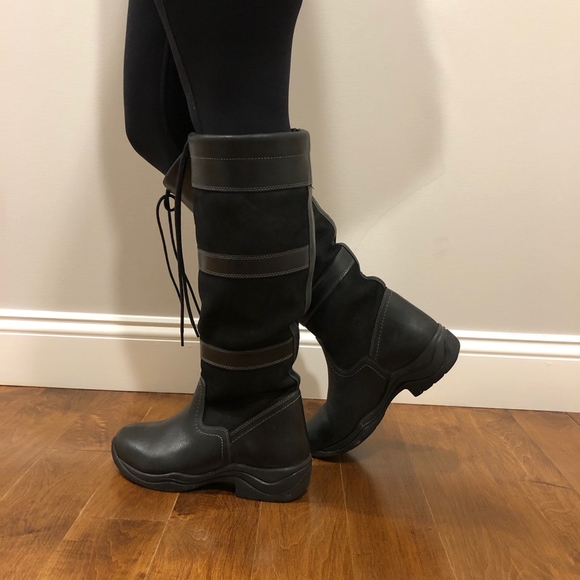 Outback Survival Town & Country Waterproof… - Picture 1 of 10
